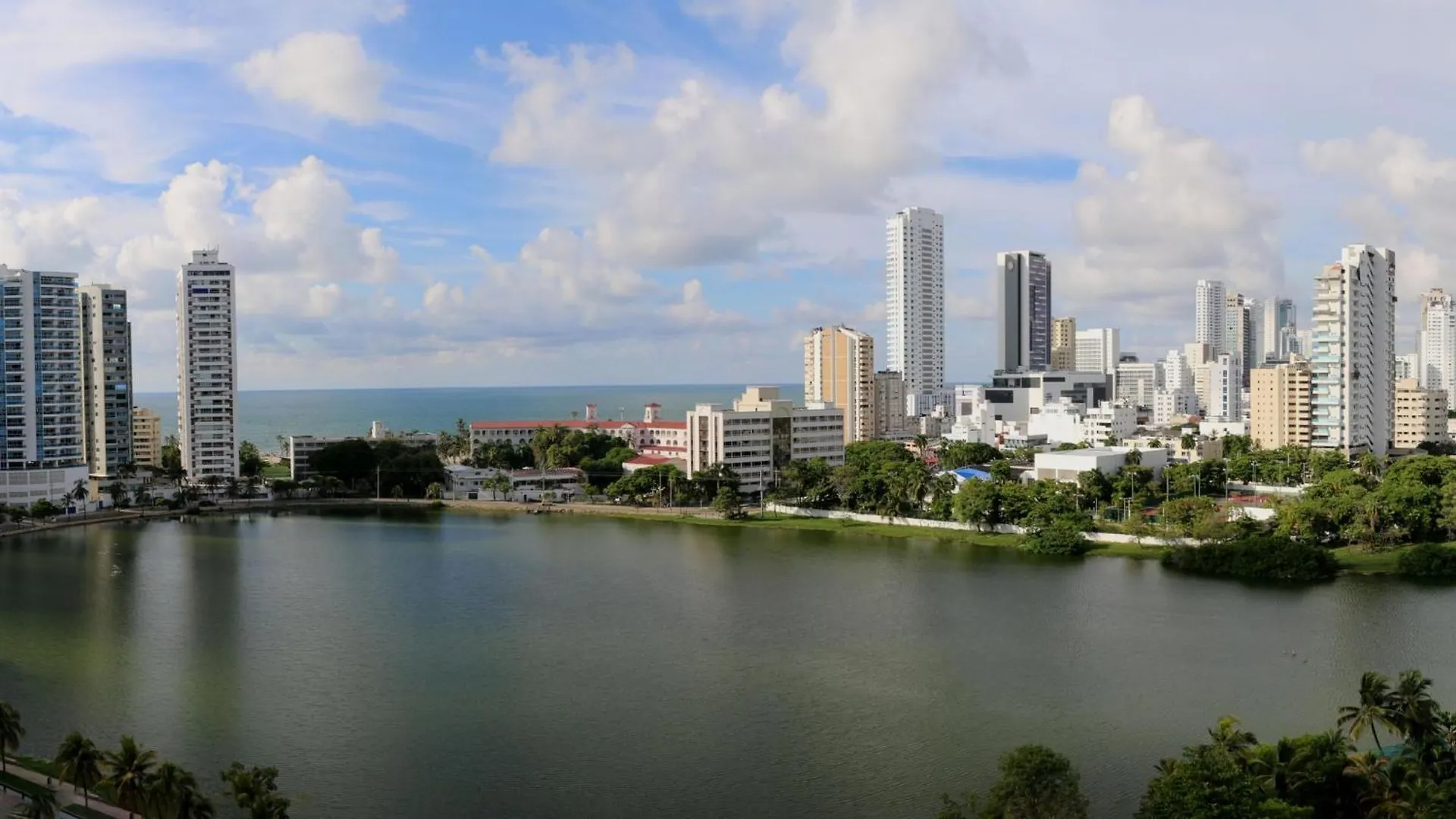 Apartment In Cartagena In Front Of The Sea E11C Colombia